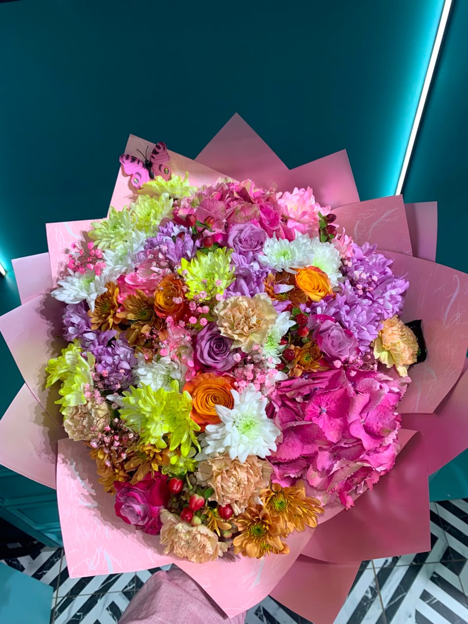 Romantic love flowers Lekki