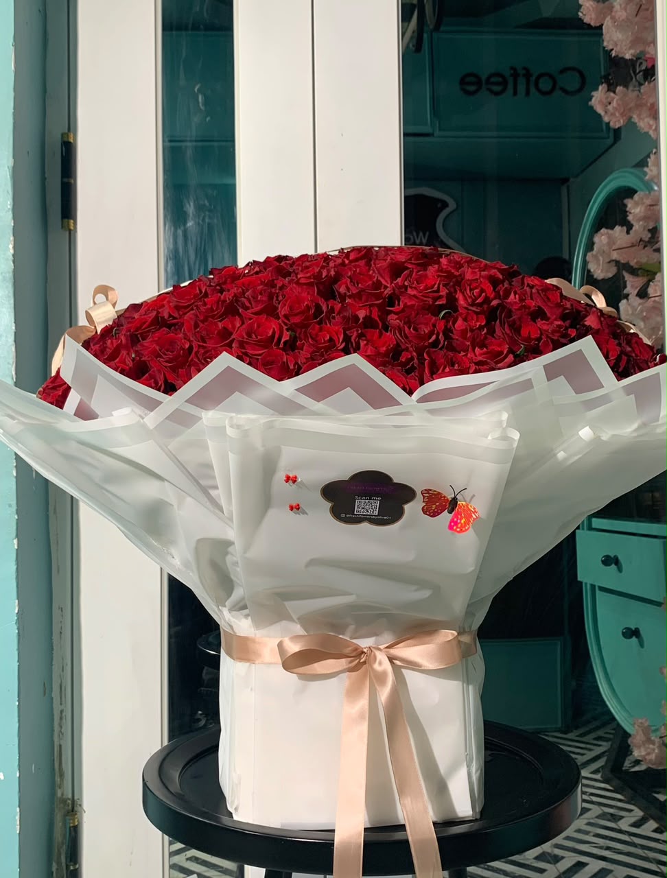 Need flowers today? Order from Flower Shop Lekki
